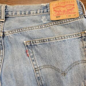 Levi's 505 Men's 38x32 Light Wash Blue Jeans Denim